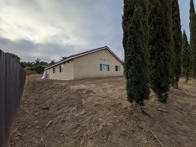 583 Hildale Cir — Photo 25
