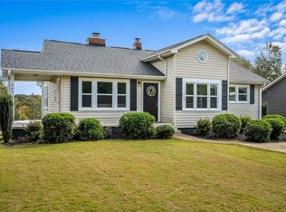 500 Ridgewood Dr, Greer, SC 29651