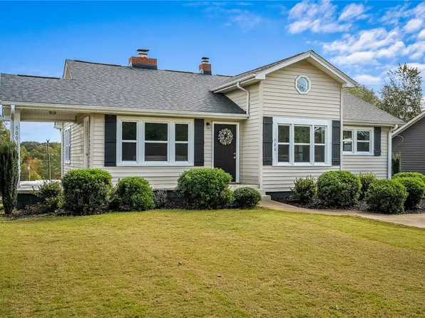 500 Ridgewood Dr, Greer, SC 29651
