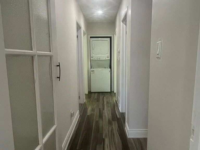 75 McMurchy Ave S #UPPER — Photo 11