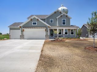 8355 Bauerridge Ave, Jenison, MI 49428