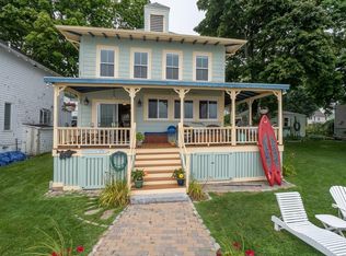 49 Hampton Cir, Hull, MA 02045