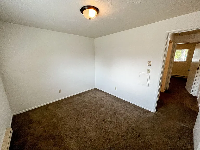 2512 Honeysuckle Way NE — Photo 17