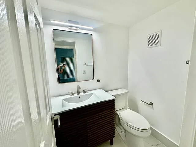 3045 Cornwall Dr #C — Photo 10