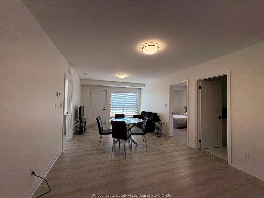2 bed, 2.0 bath, 1065 sqft, $2,100 — Photo 4