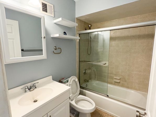 2705 Laclede Station Rd APT A