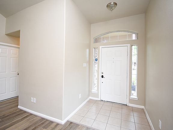 Welcome to this breathtaking home! Step inside and discover its charm_let's explore!