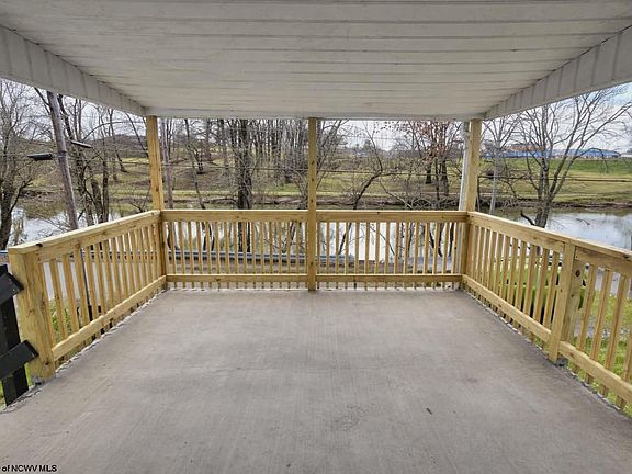 5th image of 145 Liberty Ave