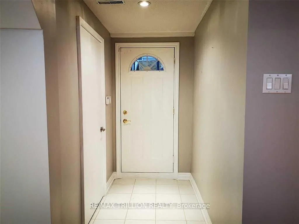 2 bed, $1,950 — Photo 2