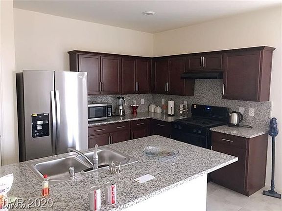 3rd image of 9210 Harbin Ave