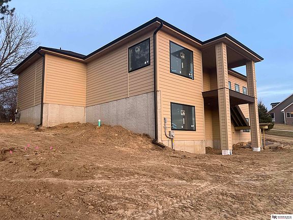 4th image of 18400 Nicholas Rd