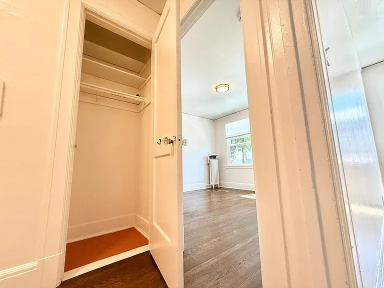 1522 E Olive Way — Photo 38