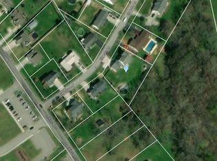 128 Elk Lake Ln, Jacksboro, TN 37757