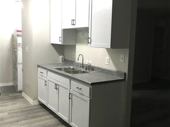 400 E 5th St #1, Colton, SD 57018