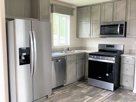 Stainless Kitchen Appliances