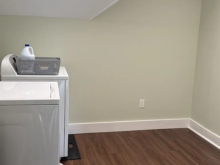 25 Mountain Ave — Photo 6