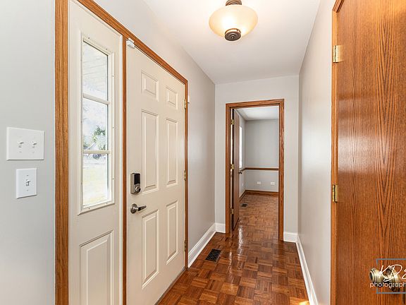 2nd image of 8557 Sandalwood Dr