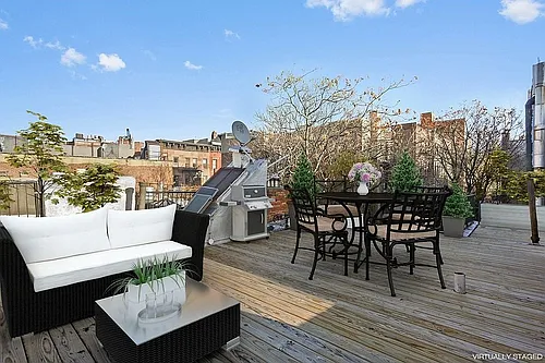 36 Bedford St Photo 1