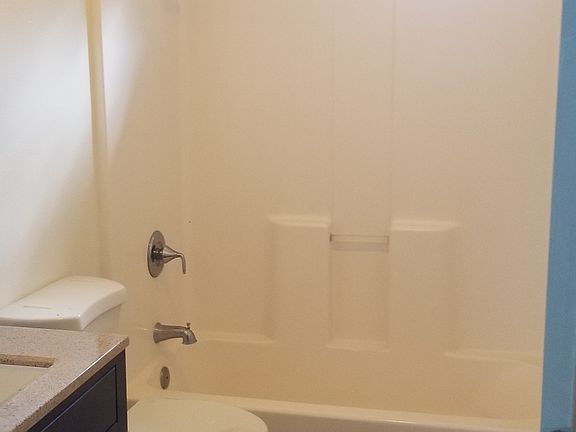 5th image of 4459 Blanchard St
