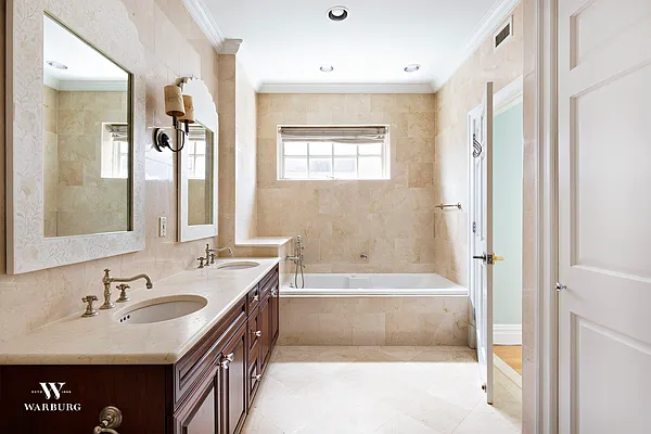 Rented by Warburg | media 22