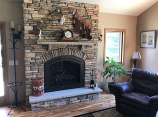 910 Rockwood Ln, Estes Park, CO 80517
