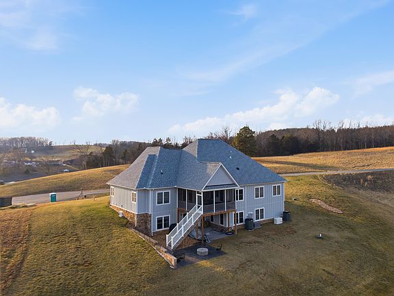 4th image of 6671 Tanager Ln