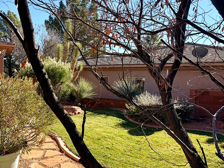 1719 N Sage Cir — Photo 25