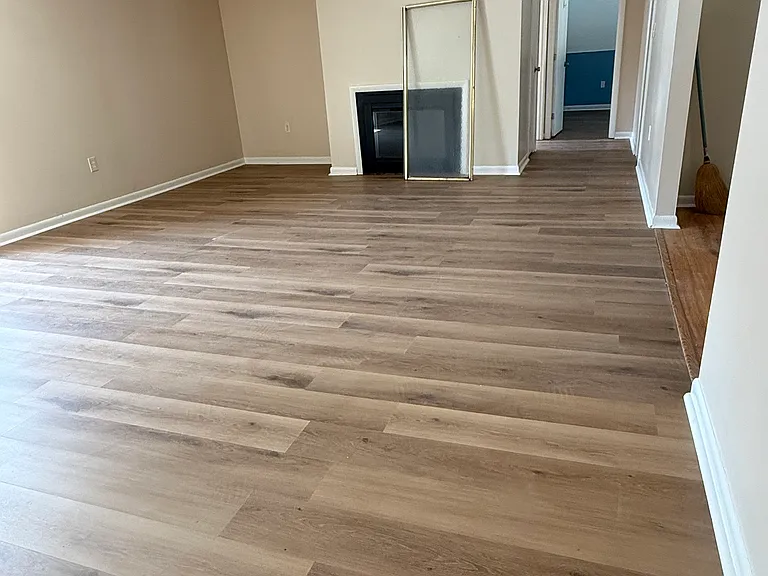 H3 Black Oak Dr #H3 — Photo 1