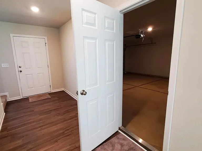 9111 Creedmore Hills Dr — Photo 16
