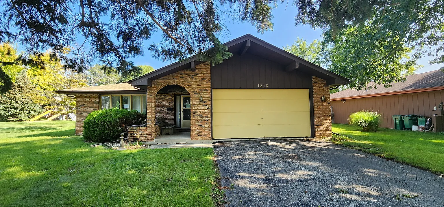 1218 Milne Dr photo 1