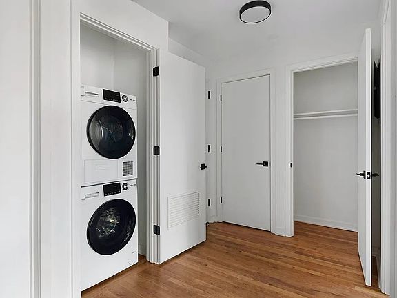 4th image of 1086 Fulton St #3L