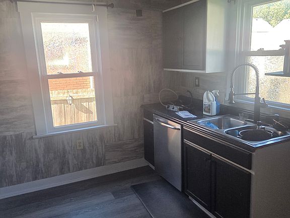 2nd image of 1914 Treadway Ave