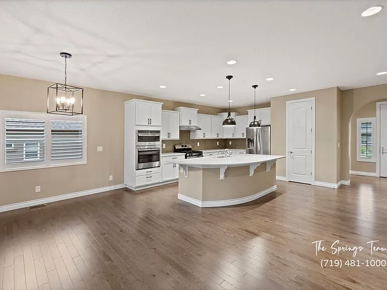 9547 Dewitt Dr — Photo 21