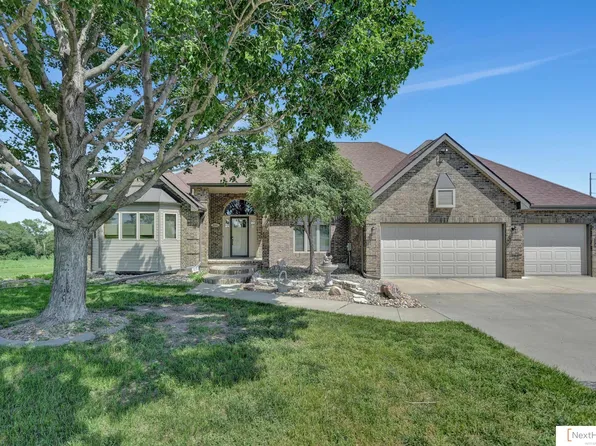 9084 N 14th St, Lincoln, NE 68531