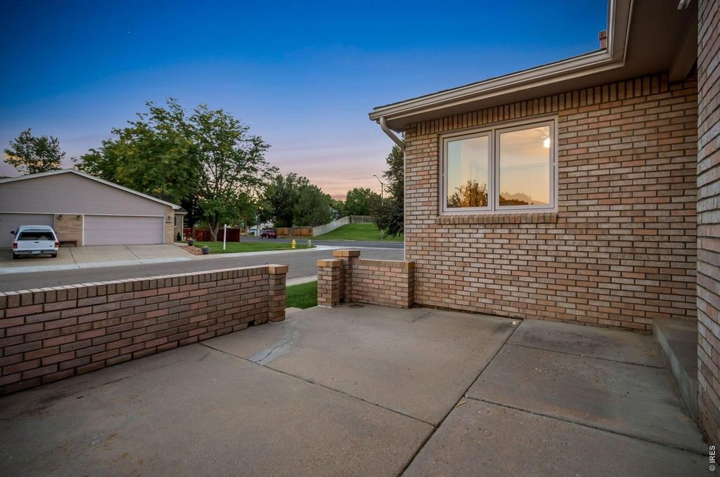 1633 Northbrook Ct