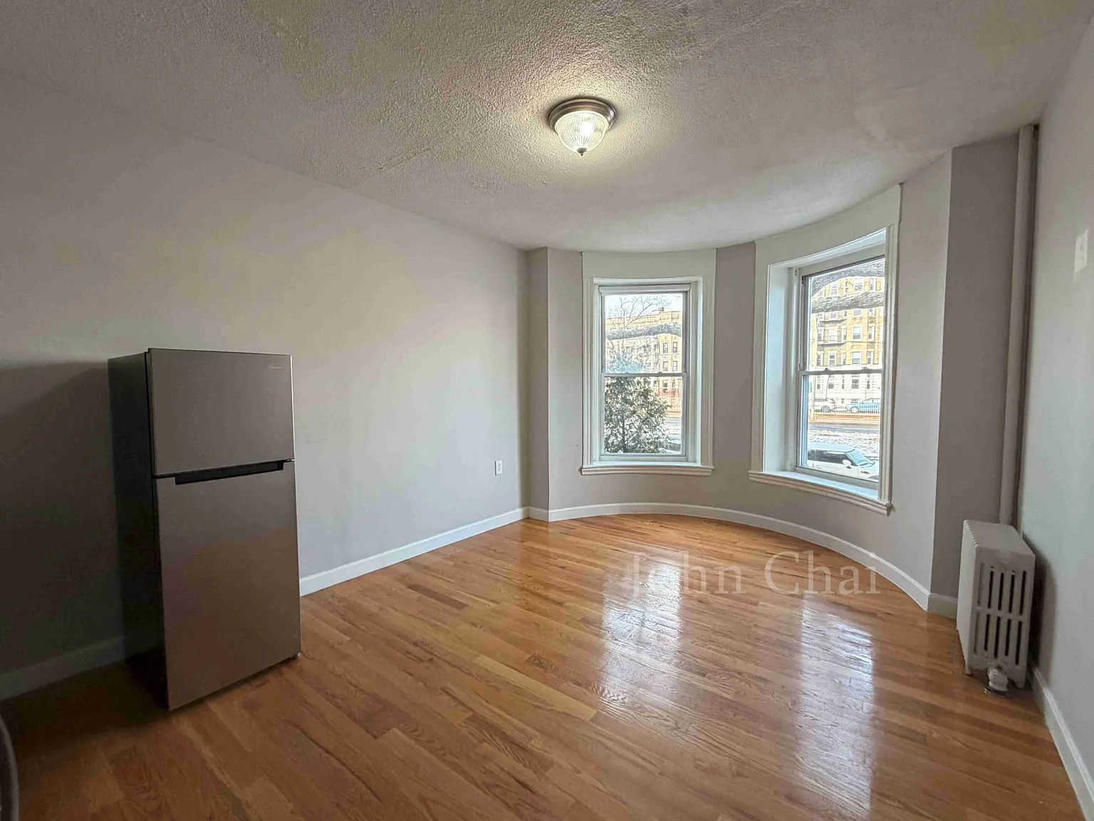 Studio, 400 sqft, $2,025 — Photo 3