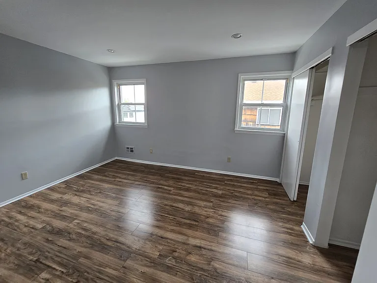 37 E Stroud Ave #B — Photo 11