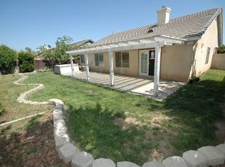 31406 Van Eyck Ct, Winchester, CA 92596