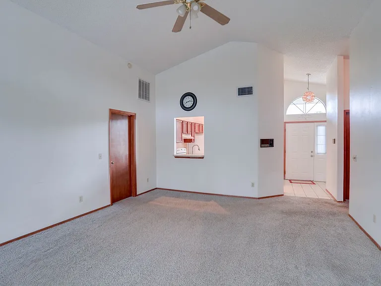 10038 Little Teak St — Photo 5