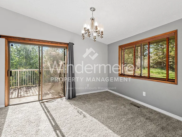 6622 E 15th Ave — Photo 6