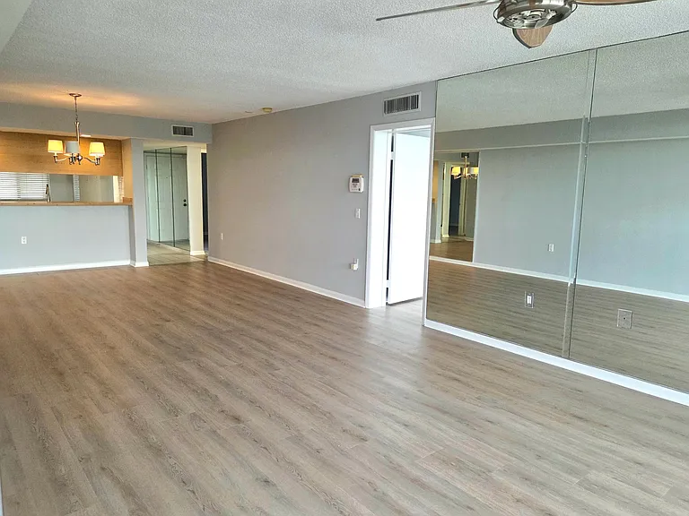 2421 Village Blvd #303 — Photo 9