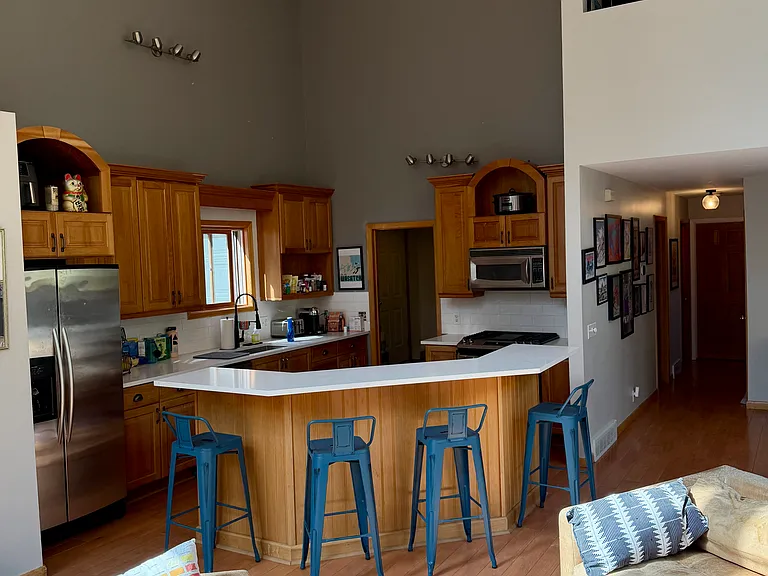 235 Paradise Rd — Photo 5