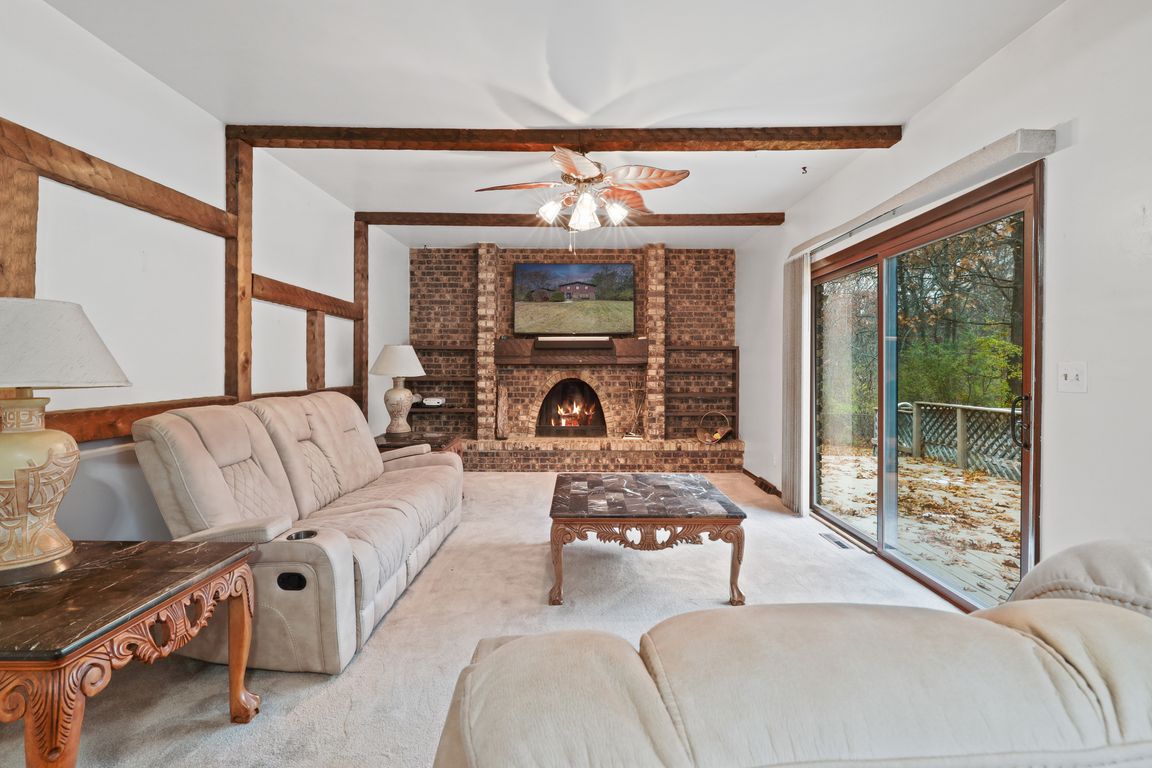 next background image