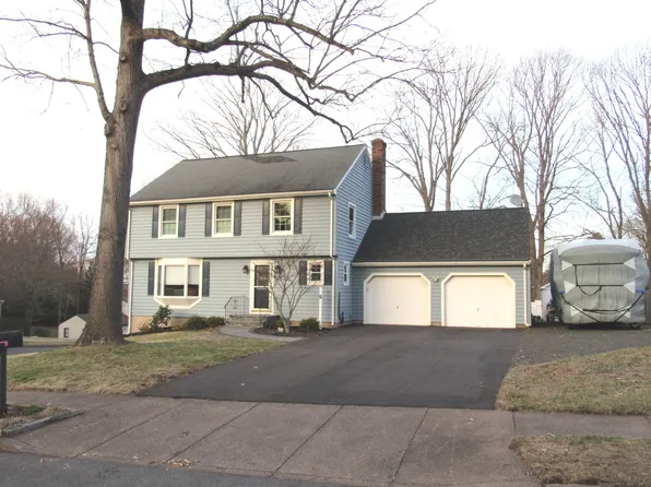 134 Valley View Road, Manchester, CT 06040