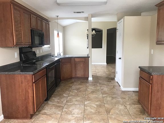 5th image of 127 Latigo Ln