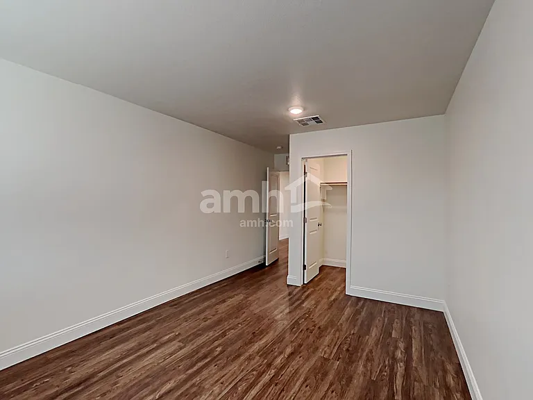 6023 Schmidt St — Photo 29