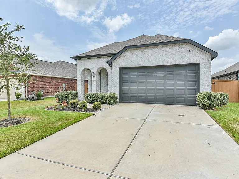 15775 Cairnwell Bend Dr — Photo 46