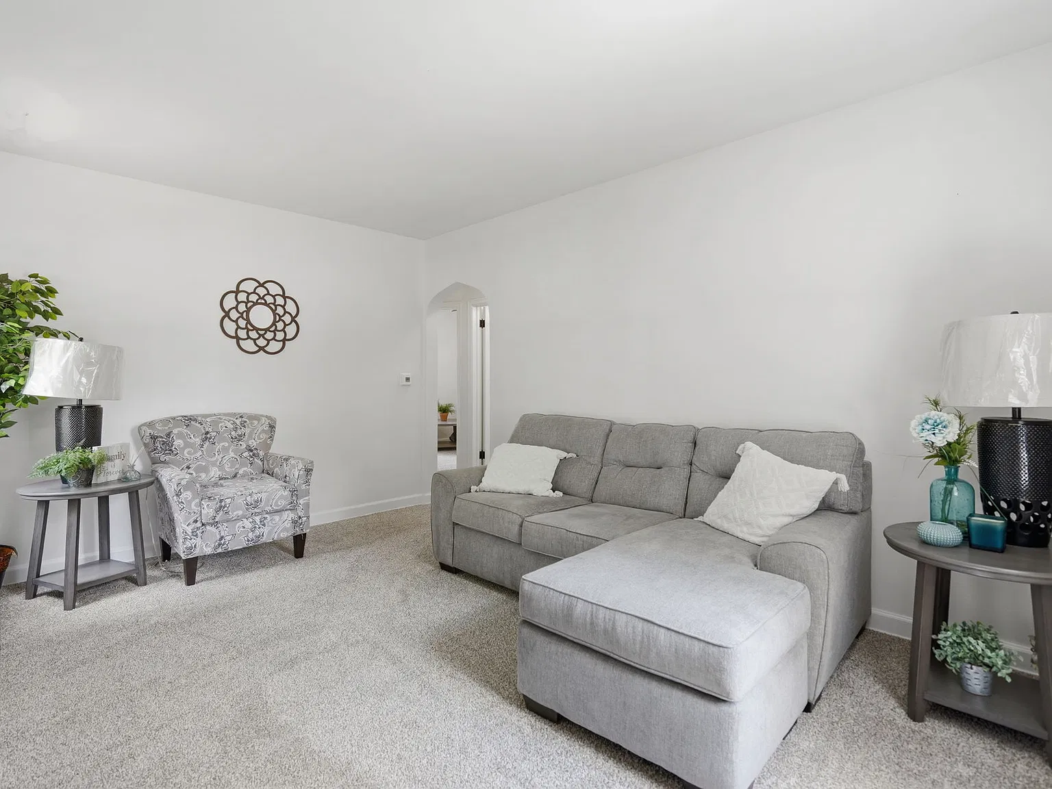 3 bed, 1344 sqft, $1,775 — Photo 2