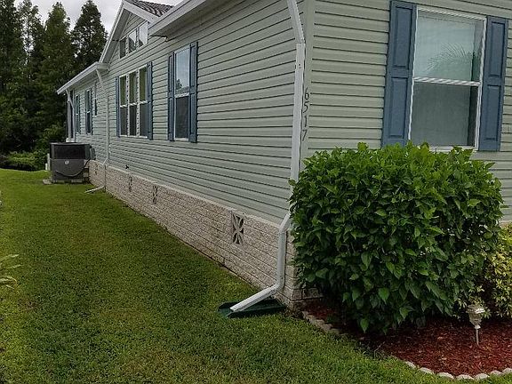 2nd image of 6517 Lacey Ln