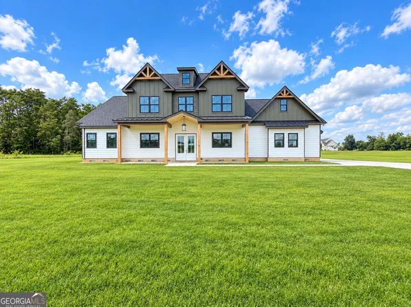 121 Palisade Dr, Rydal, GA 30171